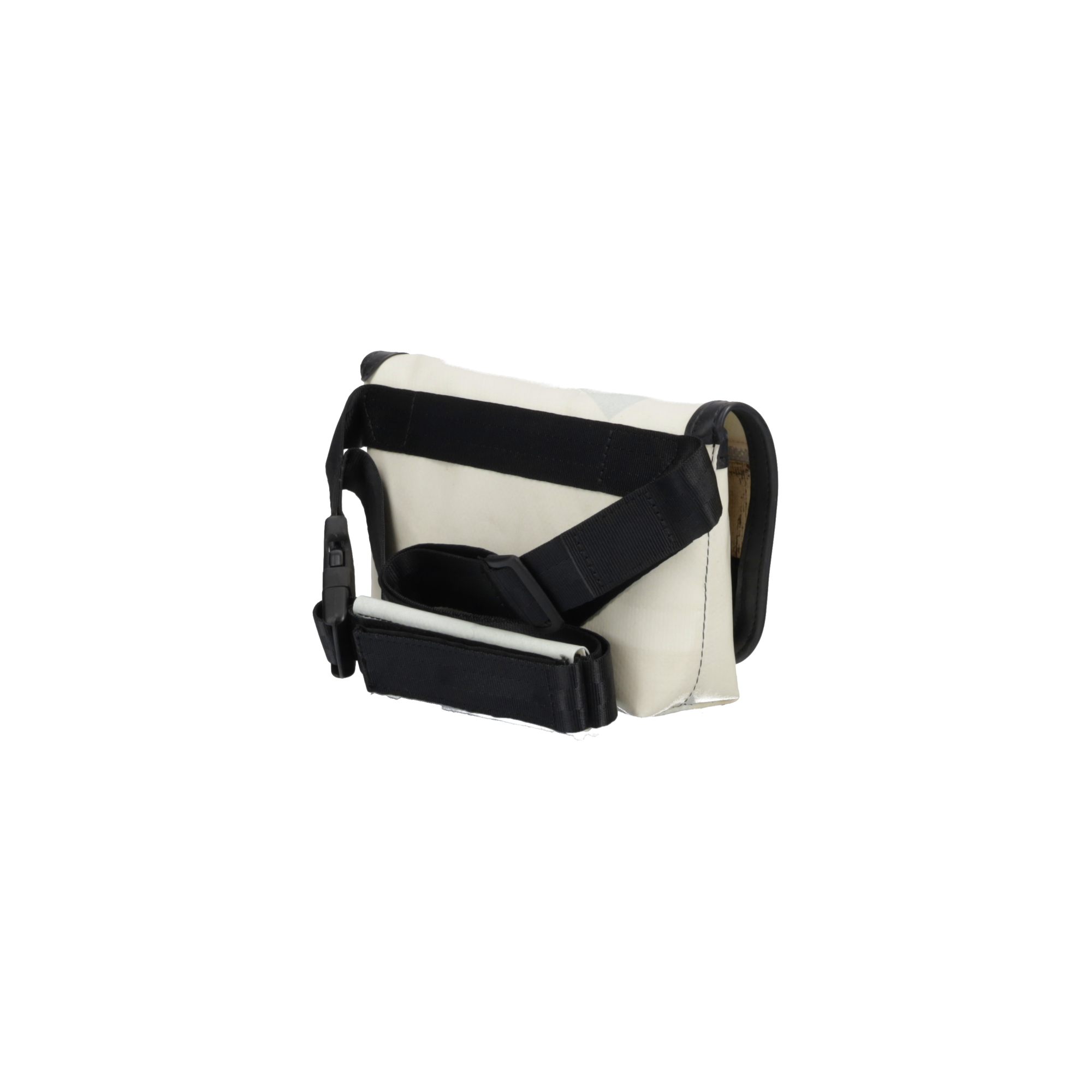 F40 JAMIE | 585842 | FREITAG