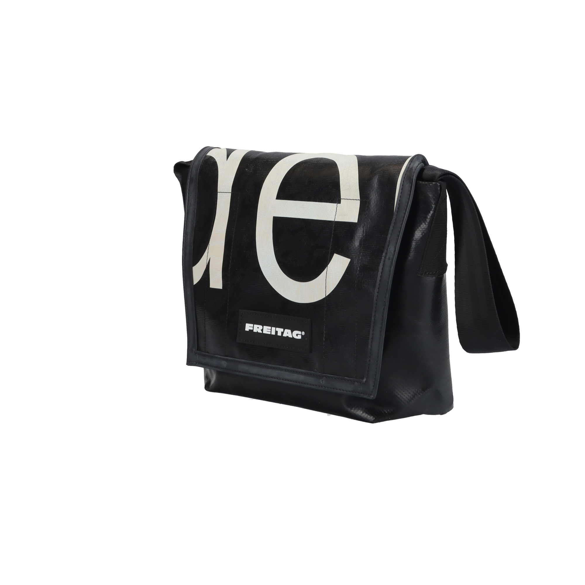 フライターグ　コンパクトメッセンジャーバッグ　F11 LASSIE F11 LASSIE | FREITAG