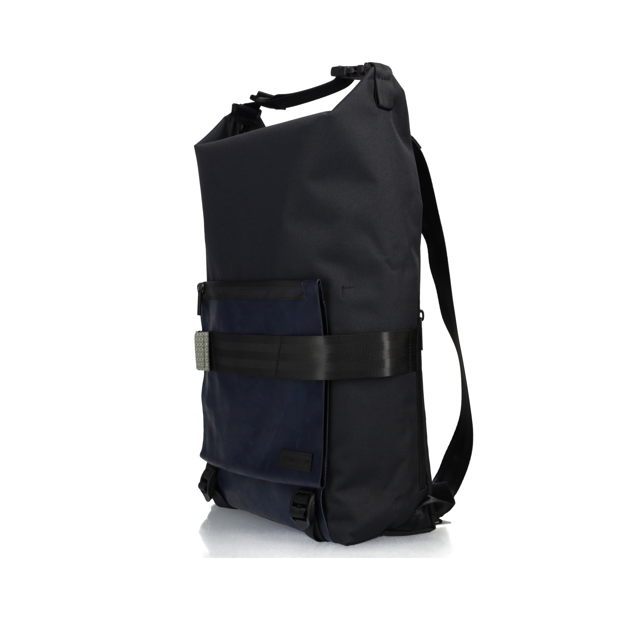 葉*雨様 FREITAG F690 COSTON ブラック 葉*雨様 FREITAG F690 COSTON ブラック フライターグの都会派バッグに