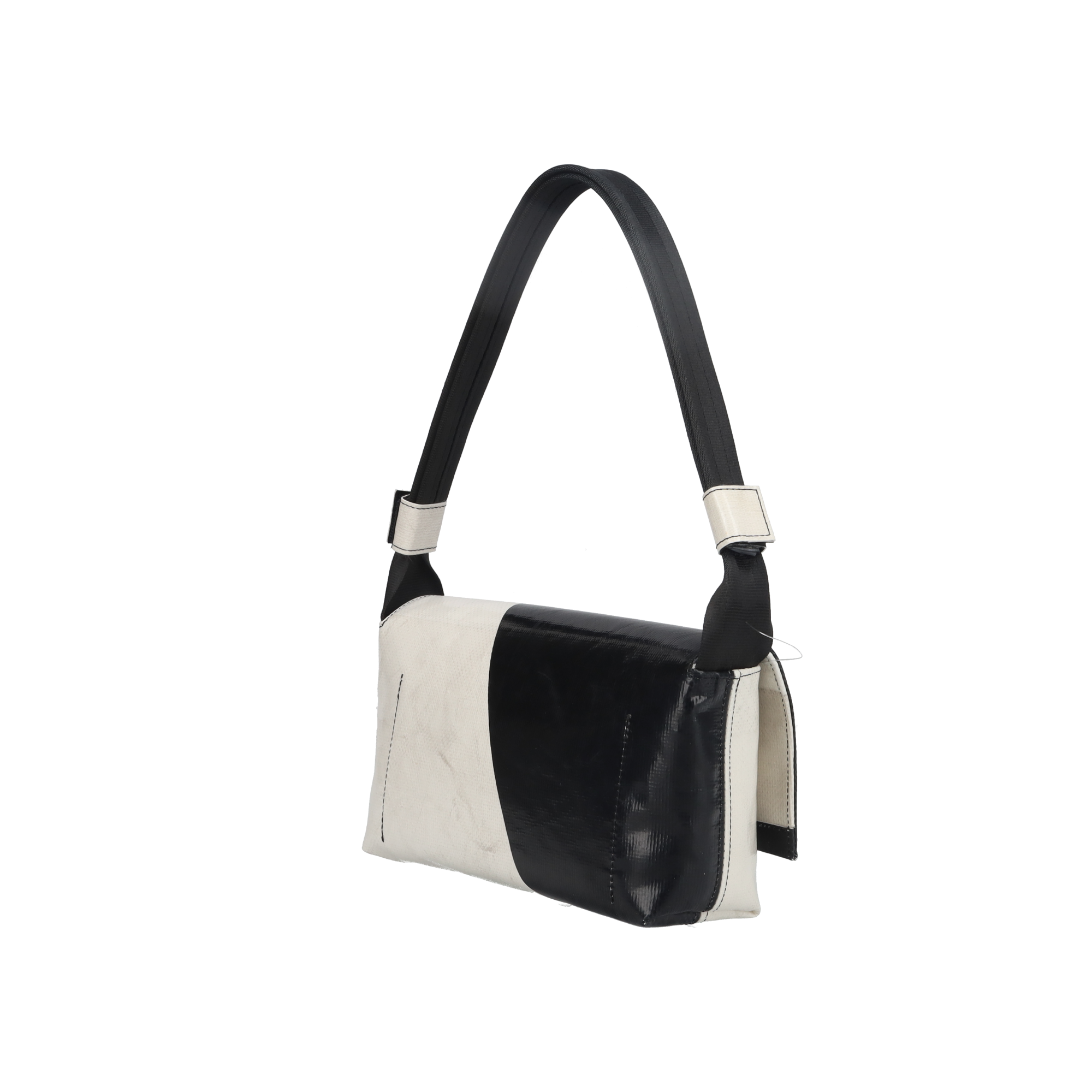 F171 LAURA | 235643 | FREITAG