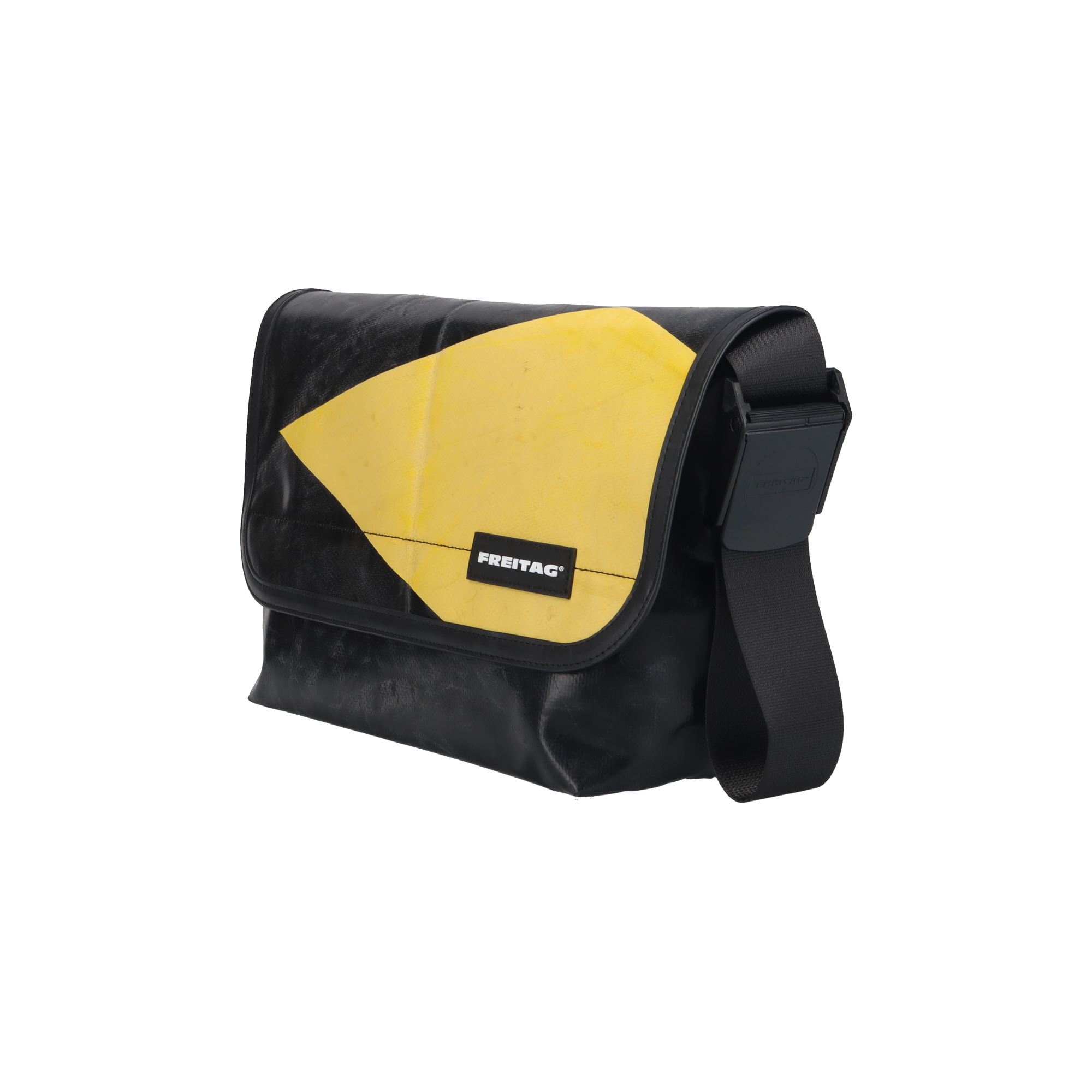 Welcome Back F42 SURFSIDE 6 | FREITAG