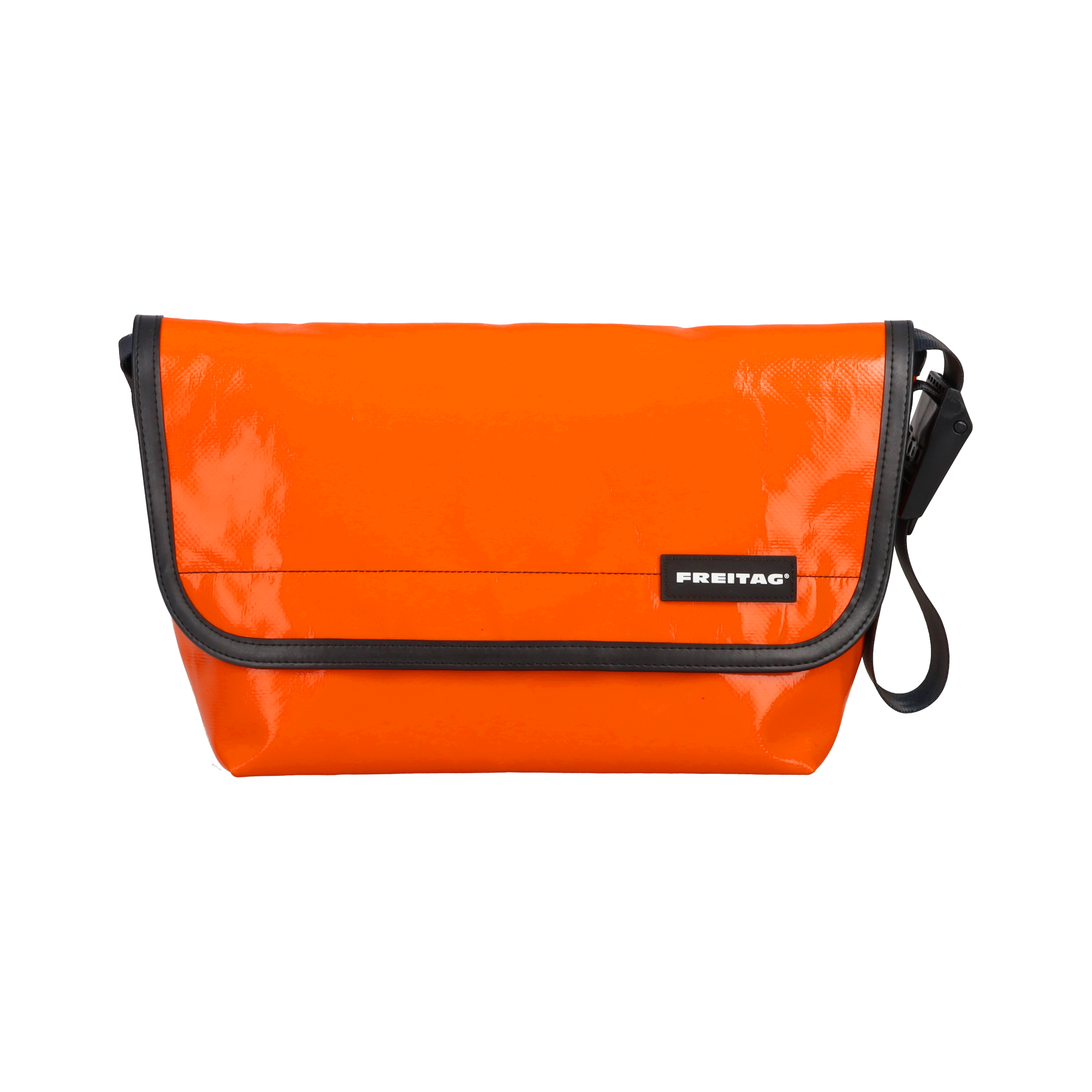 Welcome Back F42 SURFSIDE 6 | FREITAG