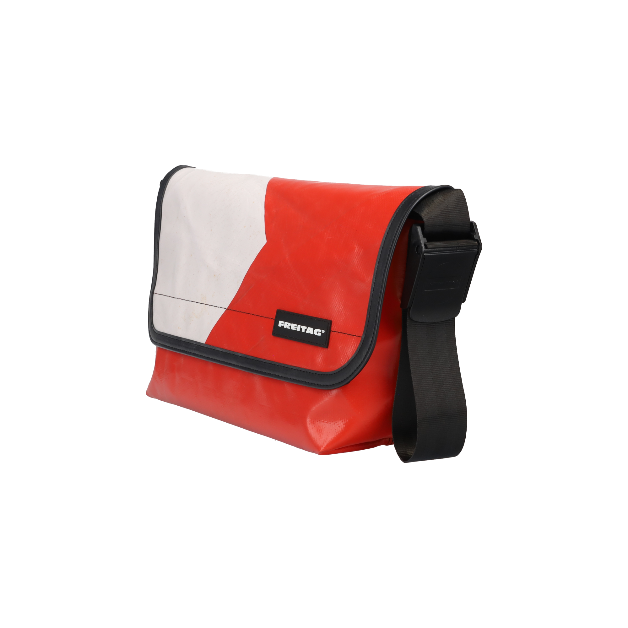 Welcome Back F42 SURFSIDE 6 | FREITAG