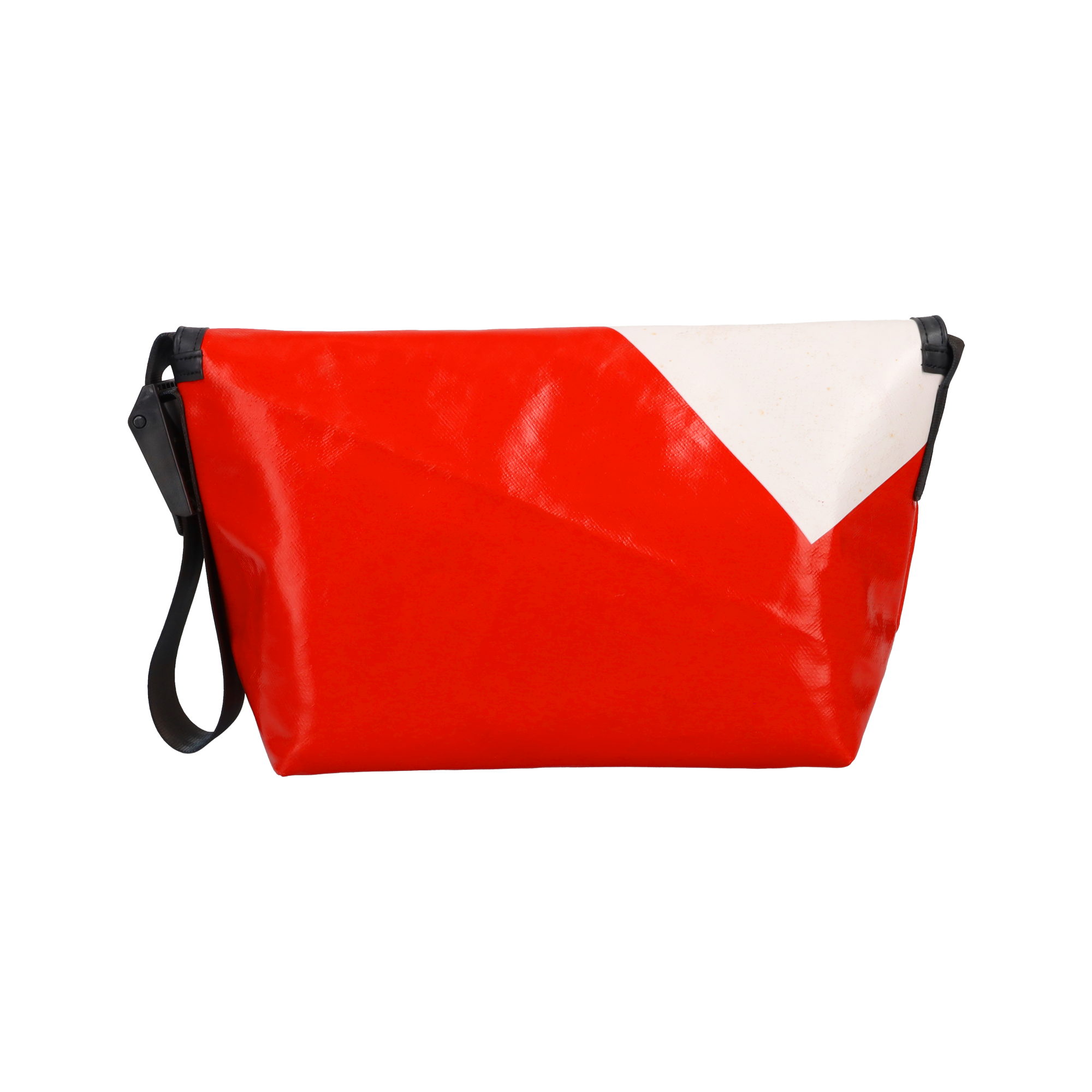 Welcome Back F42 SURFSIDE 6 | FREITAG