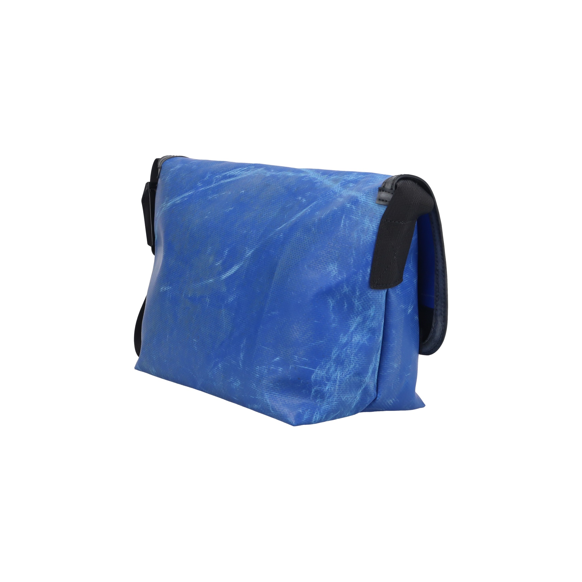 Welcome Back F42 SURFSIDE 6 | FREITAG