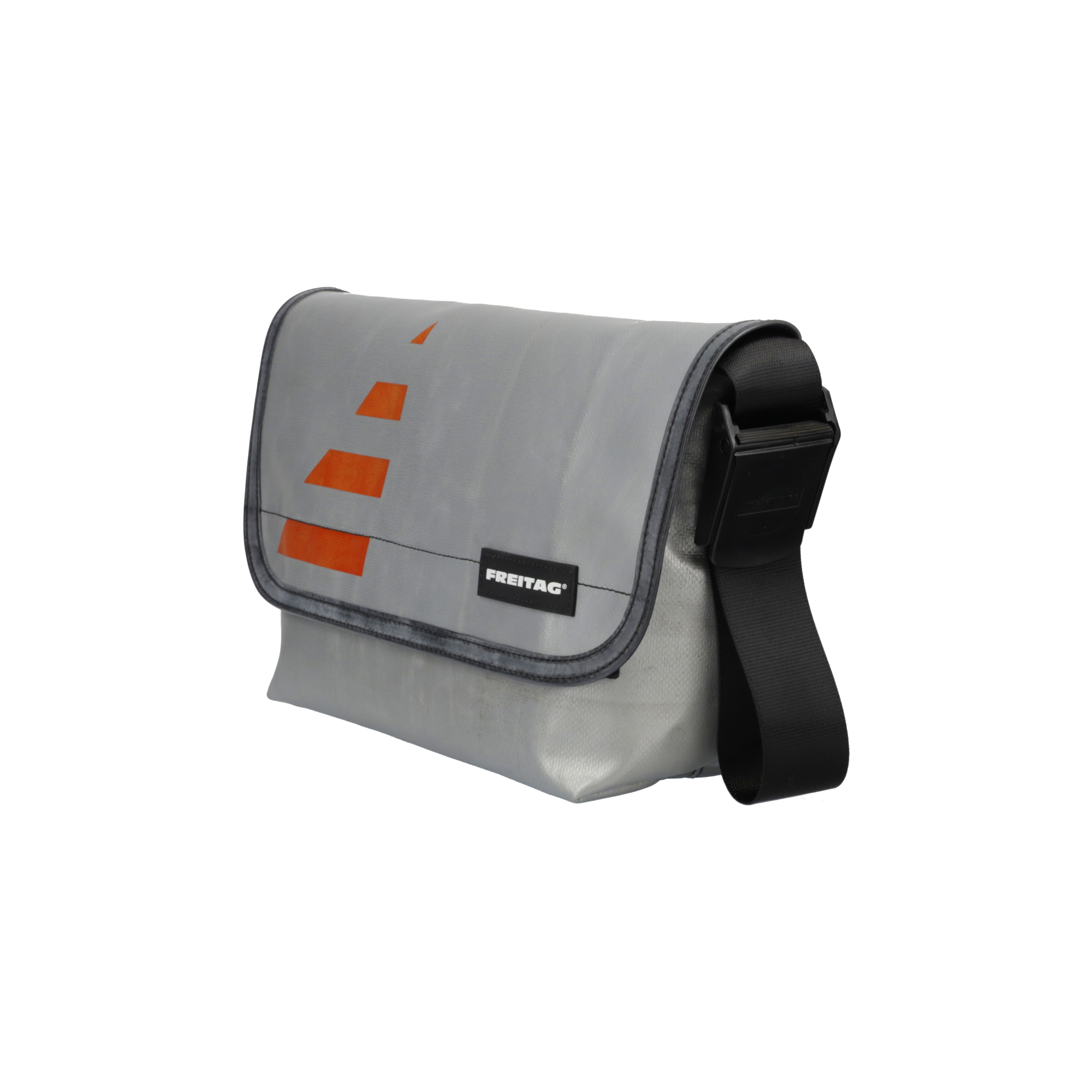 Welcome Back F42 SURFSIDE 6 | FREITAG